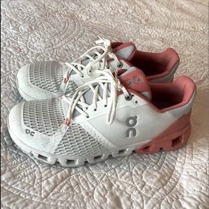 ON Cloudflyer size 9.5